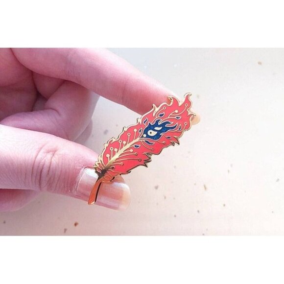 Phoenix Feather Pin - Gold Plated Fantasy & Mythical Jewelry & Brooch - Picture 4 of 9